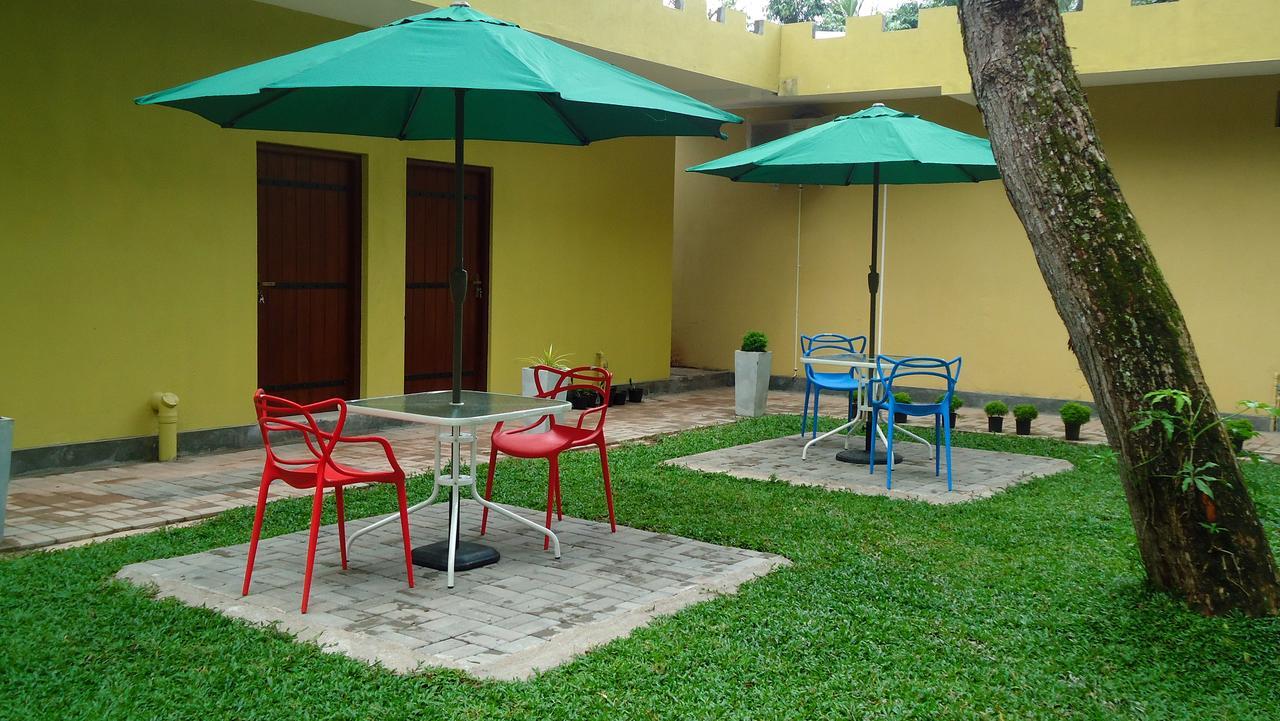 Bridge Hotel Negombo Kimbulapitiya Exterior photo