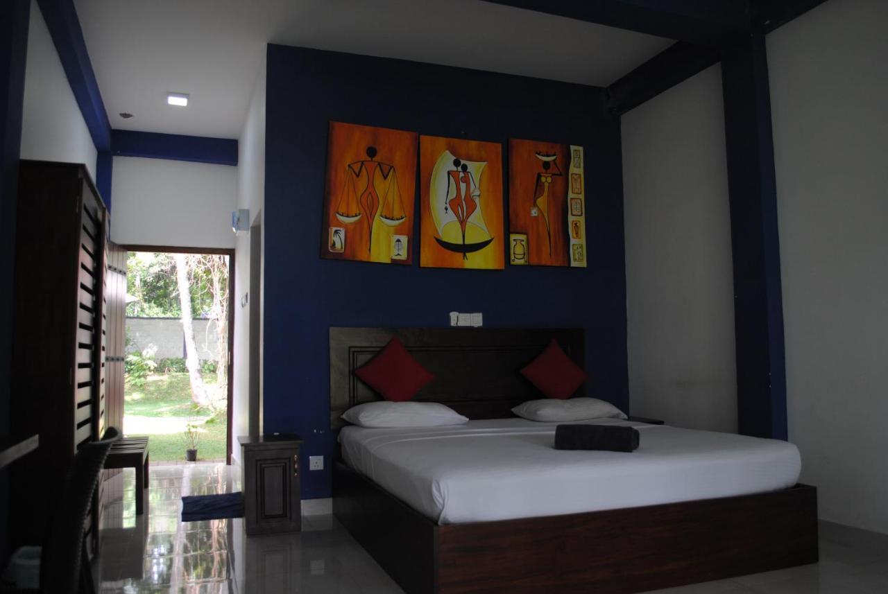 Bridge Hotel Negombo Kimbulapitiya Exterior photo